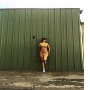 Meet your Posher, Danielle